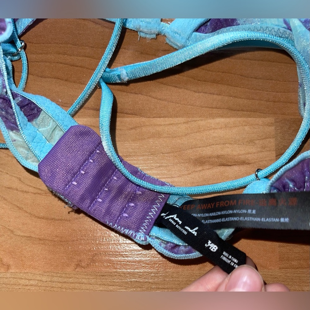 Urban Outfitters Out from Under Multi-Color Underwire Bra - Picture 7 of 7